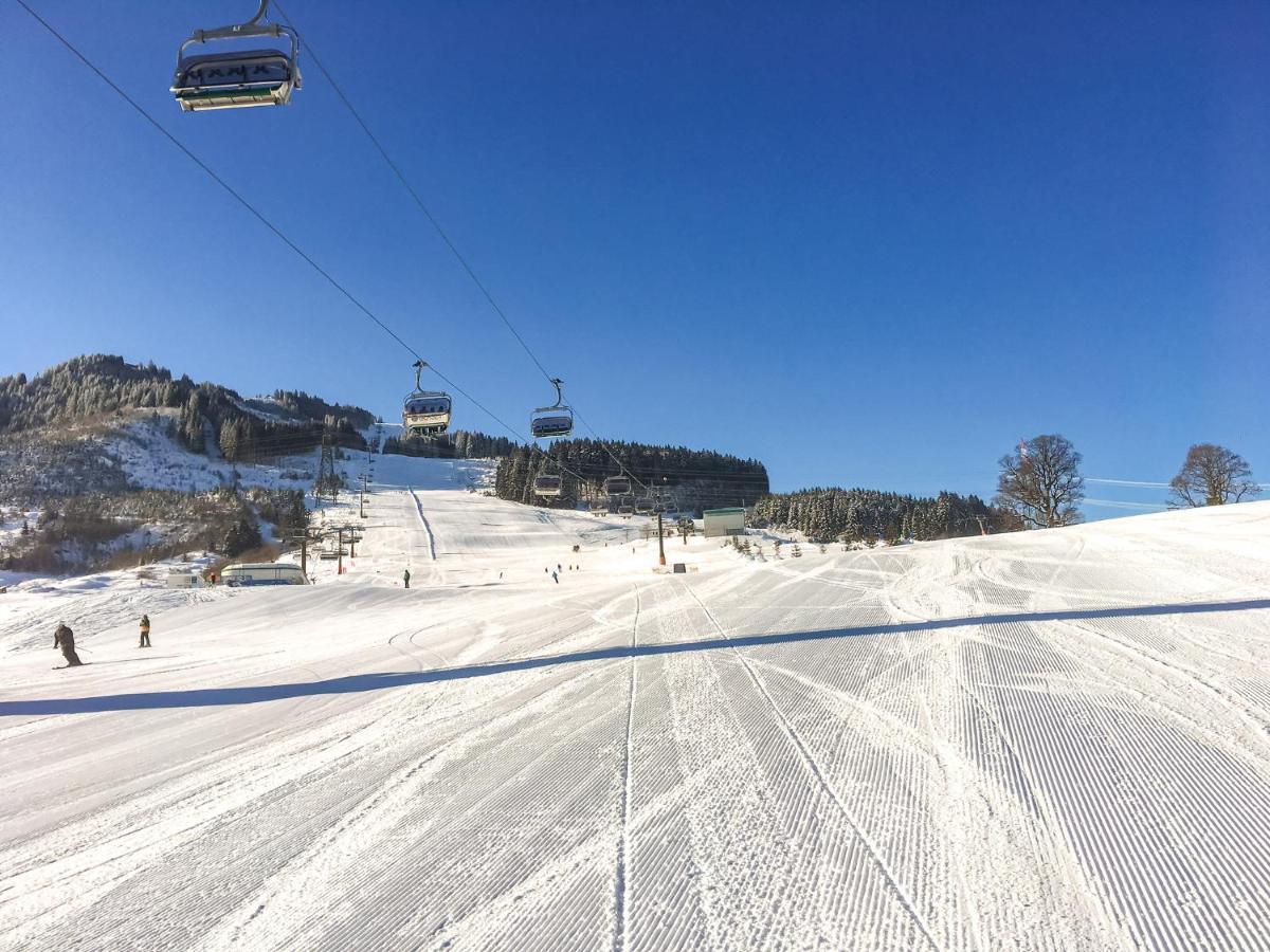 קפרון Chalet An Der Piste מראה חיצוני תמונה